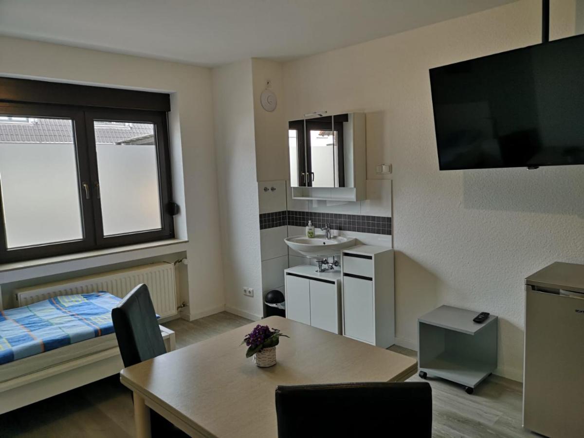 Gemuetliches Ferienzimmer Hürth Εξωτερικό φωτογραφία
