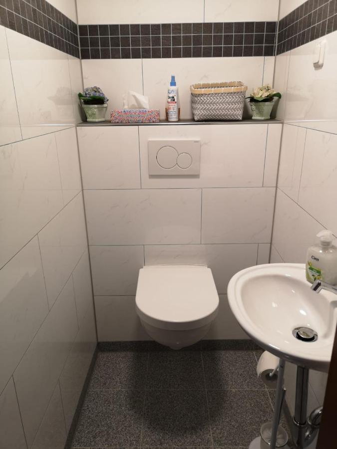 Gemuetliches Ferienzimmer Hürth Εξωτερικό φωτογραφία